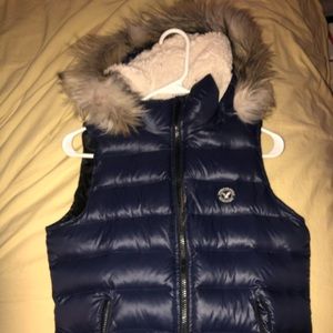 Cute American Eagle Vest Women’s SIZE small
